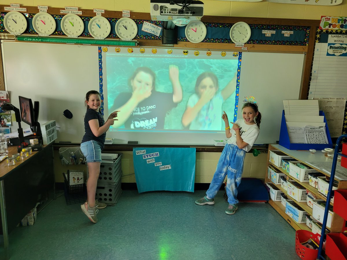 3VTechnology's tweet photo. 3V students in Mrs Ciccarelli's 3rd grade classroom presenting on different forms of Extreme Weather using @WeVideoEdu and its Green Screen Effect!
#3VTech
#3VEdTechCoaches https://t.co/Xa6Svx6qq3