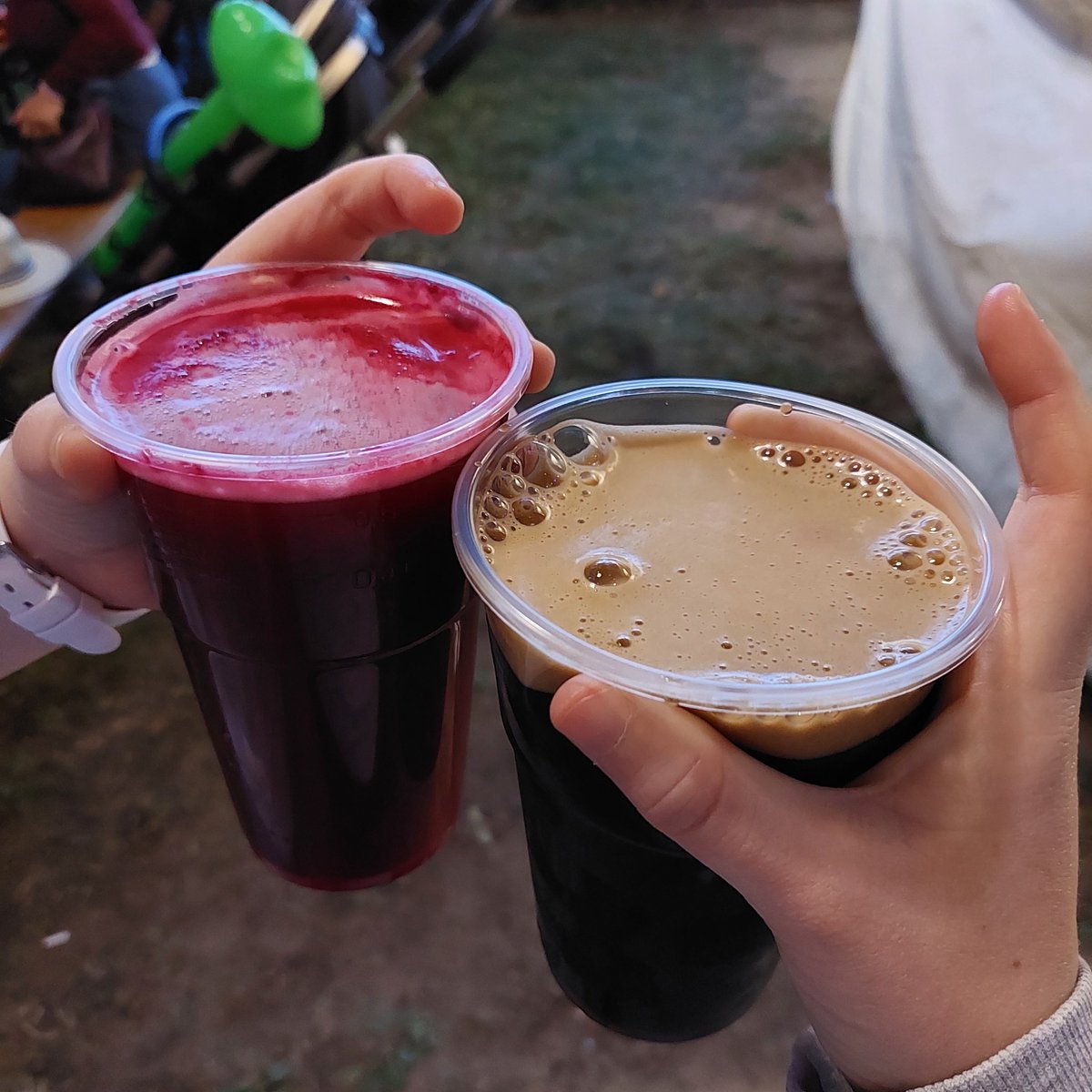 dc_dystopia's tweet photo. Concert day 2 😂 spontaneous yolo 😜 #carsoncoma #beerfest #60sbeat https://t.co/Oc1P7aObK8