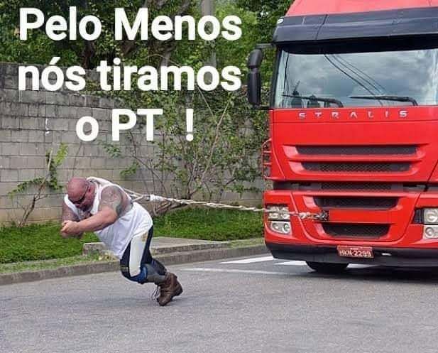 chicodoparana's tweet photo. Caminhoneiros depois dos 14,26% de aumento no disel..... https://t.co/mM6FY1vCQ3