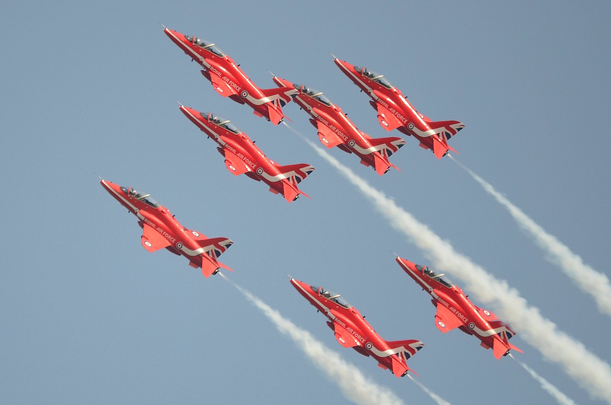 BacheRichard's tweet photo. @rafredarrows @IsleOfWightFest Thanks for coming and providing us with another awesome display. My photo. 👏😎 https://t.co/95Ert3yP67