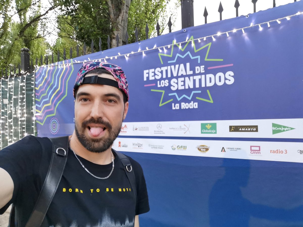 diegogarnes's tweet photo. Por fin @FdelosSentidos 🎉 🎶📸
#FestivaldelosSentidos #Sentidos22 https://t.co/wp9LkkNEsH