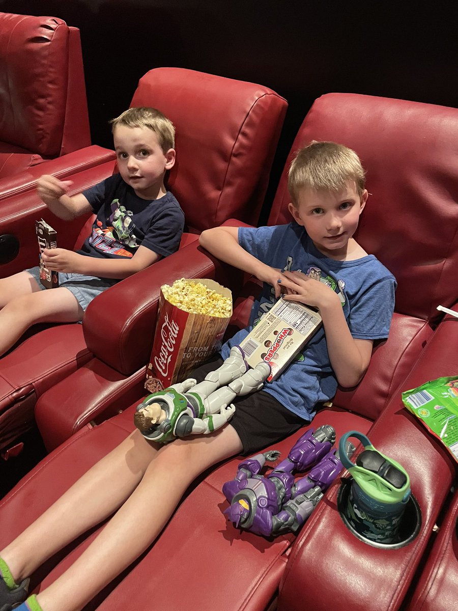 KristenWalter92's tweet photo. Ready to see #Lightyear @ChrisEvans https://t.co/fUvLj0RTiH