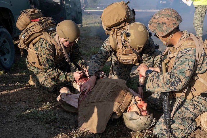 NARescue's tweet photo. We are proud to support the incredible men and women of @navy.medicine πΊπΈππΌπΊπΈ
β’
Happy birthday, @USNavy Hospital Corps. Thank you for 124 years of service and commitment.
#corpsman #8404 #idc #soidc #physicianassistant #nurse #doctor #tccc #navy #navymedicine https://t.co/e76Rtx8nwk