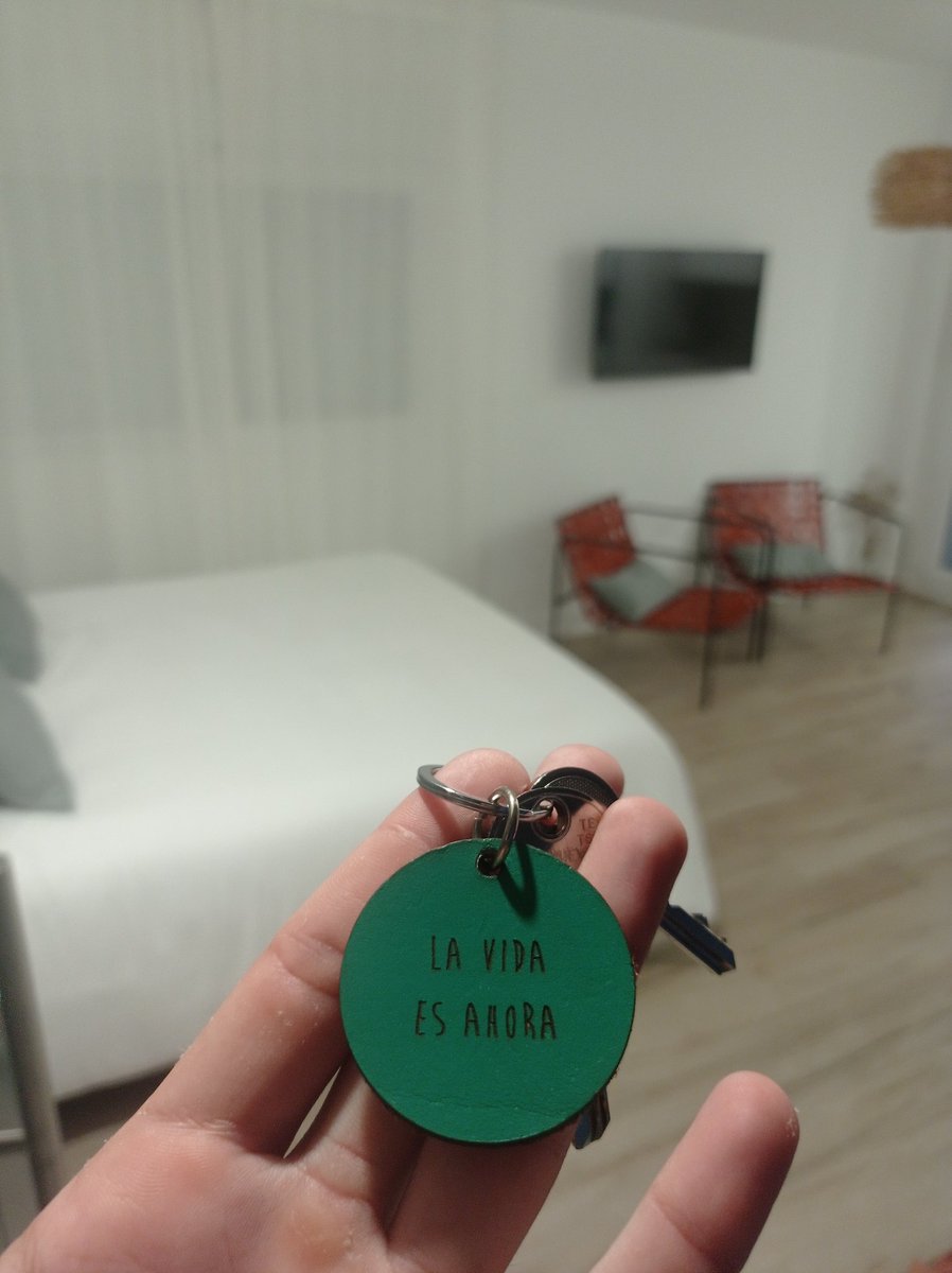 antoniopivot13's tweet photo. La vida es ahora💛 

Gracias Slow Home Tarifa
 https://t.co/5sUoi1I5DC https://t.co/njZXwEeiWE
