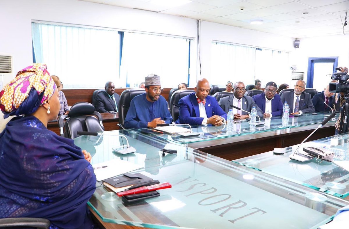 grs_movement's tweet photo. The hospitality which took place at the Ministry of Transportation, Abuja Nigeria is asserted to enhance and further promote Trade and Investment Partnerships in the Country’s Maritime Sector. https://t.co/TdX1B5XZRM