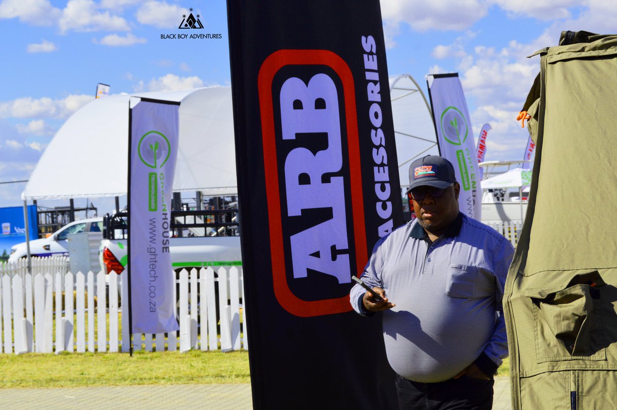 BlkBoyAdventure's tweet photo. Every exploration and every journey starts somewhere. Black Boy Adventures is proud to be able to explore the @4Megaworld for our off road and,expeditions, while also being able to add stylish accessories to get the complete package. 
#kommaakndraai
@tyresandmoresa 
@4Megaworld https://t.co/uHLehhrNhO