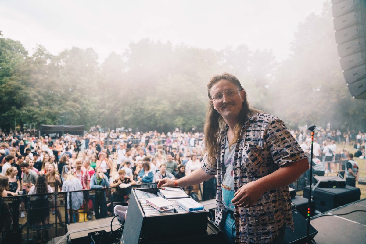 kosmoschemnitz tweet media