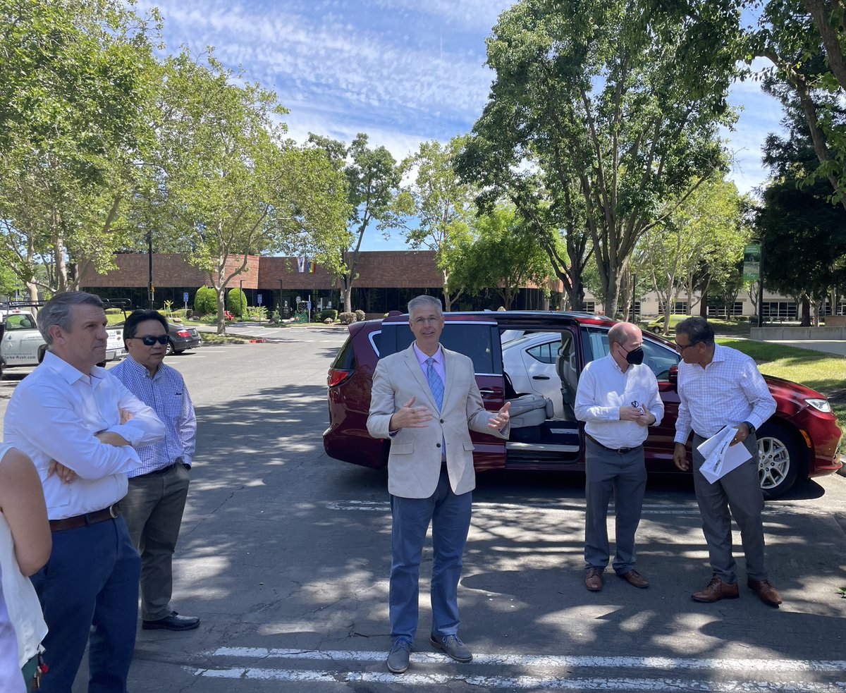 ByronTangTE's tweet photo. I had the opportunity to listen to @clmarohn from  @StrongTowns speak in person where I work. It was great to hear his perspective on projects we are working on. Thank you for visiting us, Chuck! https://t.co/NsvurnpE7w