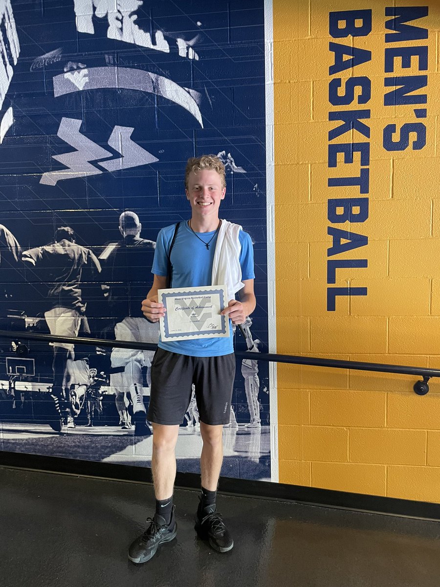 nrebasketball's tweet photo. Thanks @WVUhoops a great 🏀 camp. These two loved every second of it! Big gains in confidence and skill being on the court w/ some of the best players and coaches in the game. Big thanks to @CoachHuggs @nextlevel_03 +more who made the camp 🙌🏻🙌🏻 @e_campbellx24 @LandonSyner_22 https://t.co/dlnrqnikgU