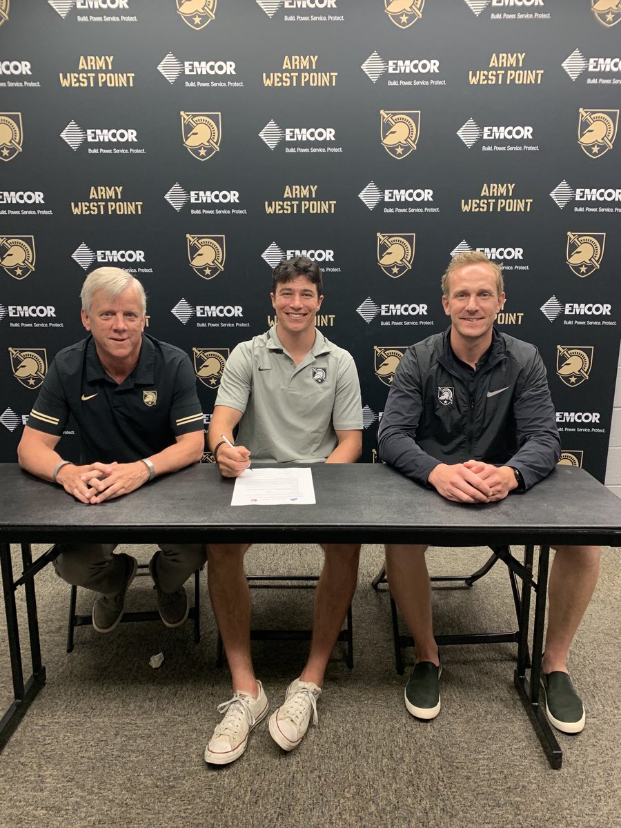 Congrats to former ⁦<a href="/ArmyWP_Hockey/">Army Hockey</a>⁩ Colin Bilek on signing with the Winnipeg Jets Organization! Well done Bilos! #6 #AHF