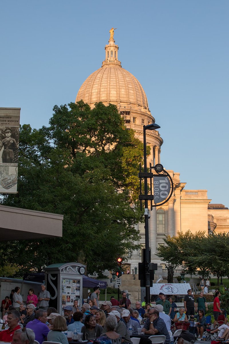 Fwdtech's tweet photo. It’s official! Forward Fest 2022 calendar is live and awaiting your registration. Take a look around our website and event calendar to decide which events speak to you, and save your seat on the spot! #FF2022 #Technology #ForwardFest https://t.co/02gQ1M38jL