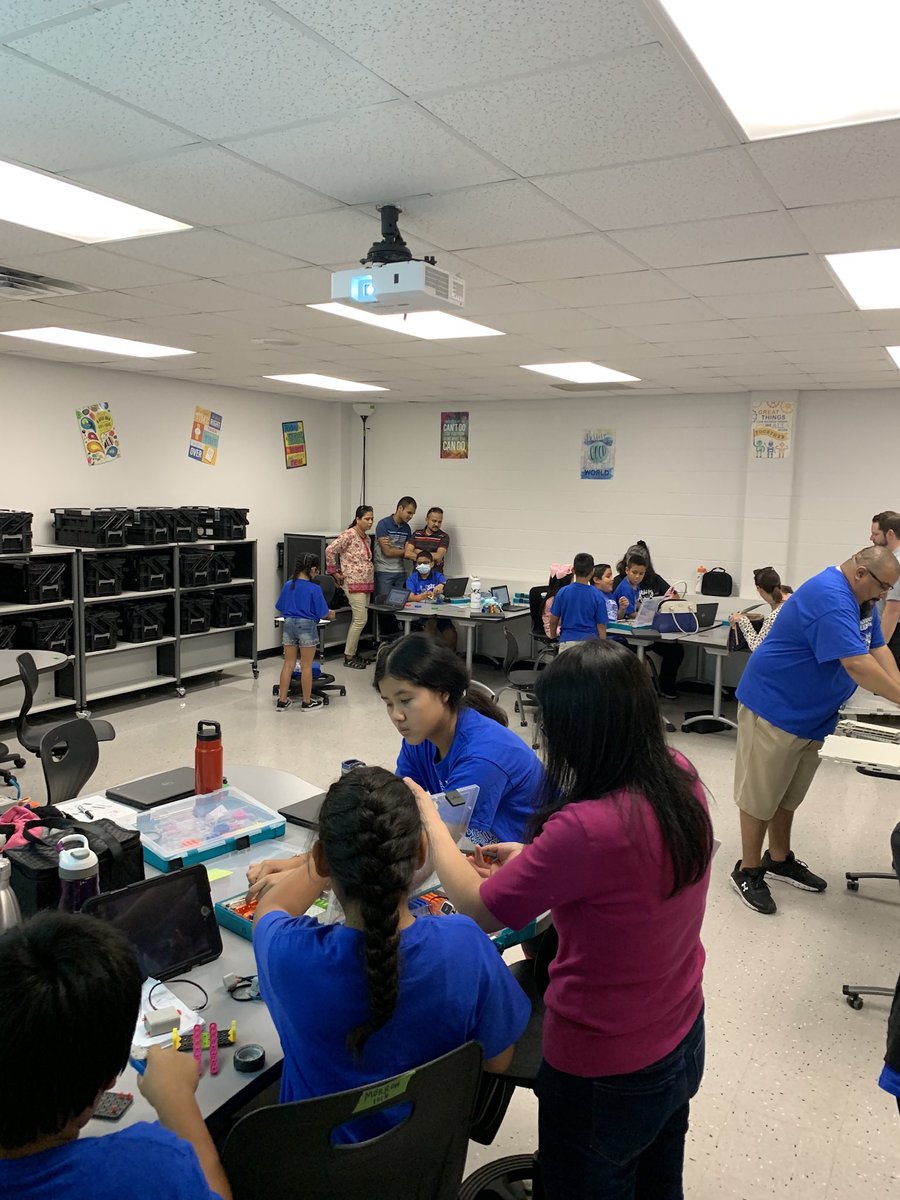 ReneEgle's tweet photo. The last 2 weeks have been filled with lots learning, challenges, cheers, &amp; jeers! #engineer #creator  #designer #leader @Northwest_ISD #nisdIT #technocamp @LEGO_Education @PlayCraftLearn @VEXRobotics @Pro_Solve https://t.co/OP2sXPIHMw