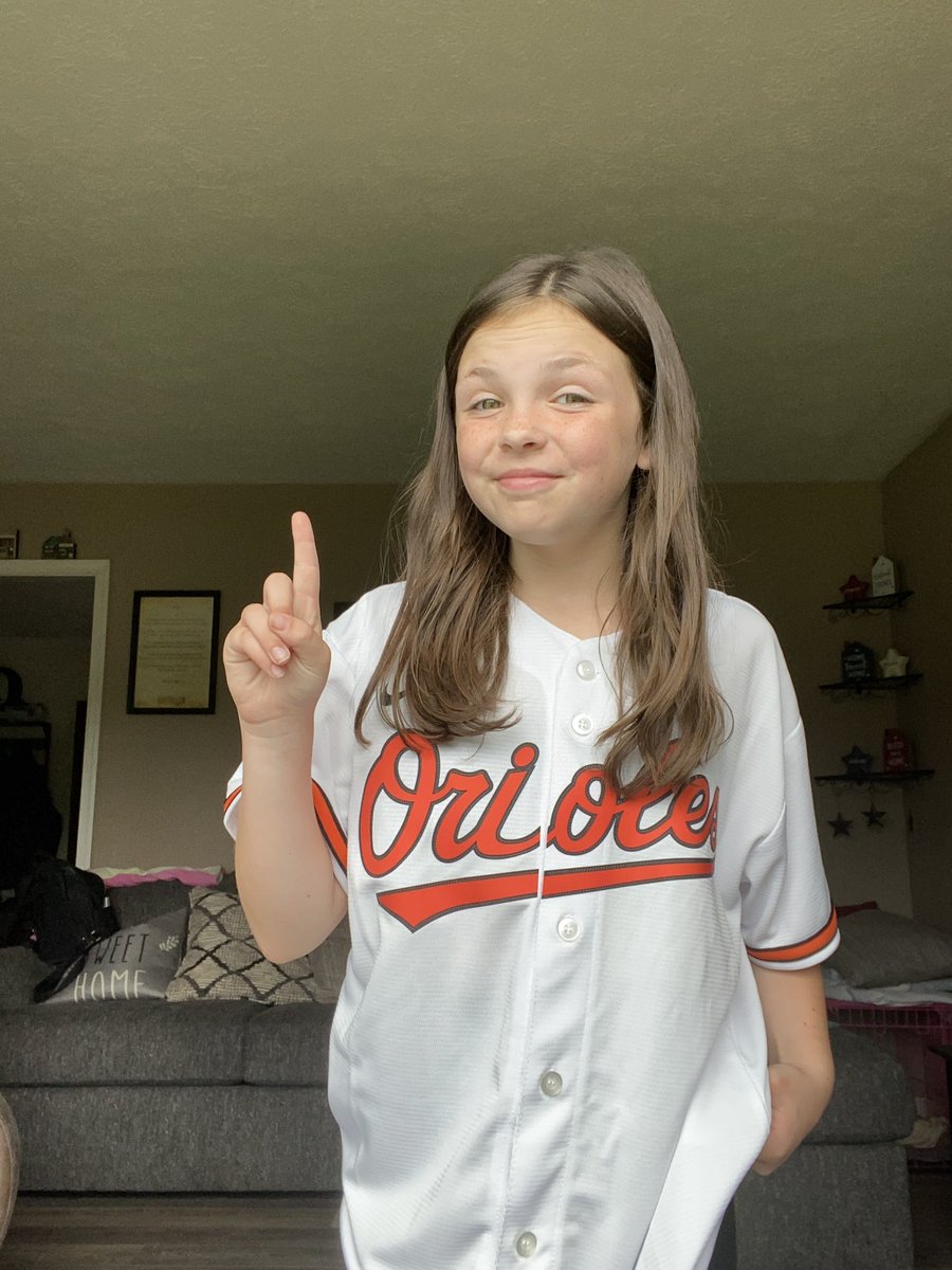 Ellee15ruru's tweet photo. thank you so much for this Rutschman jersey my new fav shirt ever!!!!@MelanieLynneN @RutschmanAdley @Orioles https://t.co/NriqMTvUA6