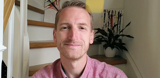 ddwiedersetzen's tweet photo. Bauernschlau wollte #OBFuchs d Kandidat*in unterstützen, d sich hinter seine mit #FakeNews & verschwörungsideol Prämissen gespickten „Fragen“ stellt. Nun ist er anscheinend nicht mal wie angekündigt vom 2. Wahlgang zurück getreten. Ahnungslosigkeit oder Kalkül? #OBWahlDD #OBWDD22 https://t.co/OxXndhwXfU