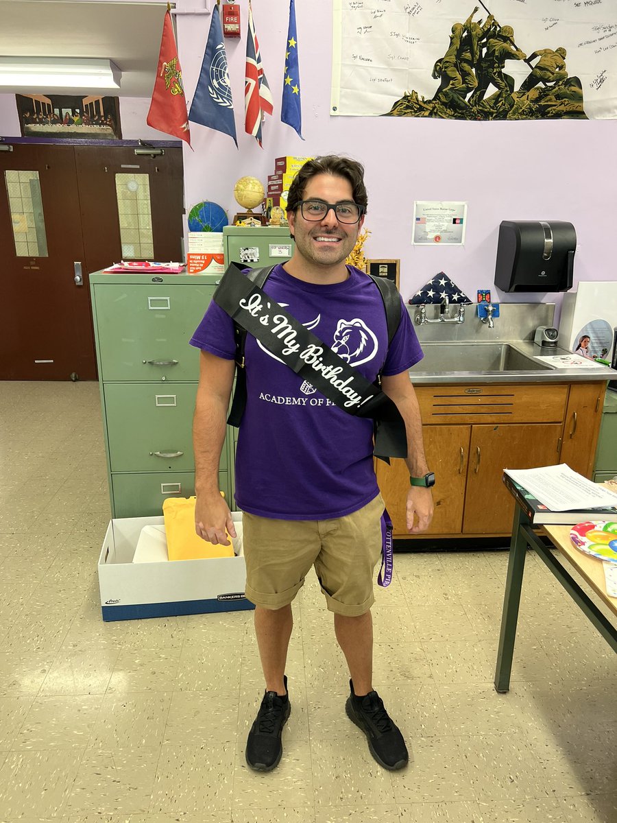 A very HAPPY BIRTHDAY to our very own @mrmurphy1776 Enjoy your day and weekend!!💜☠️ @TottenvillehsI @thsaof
