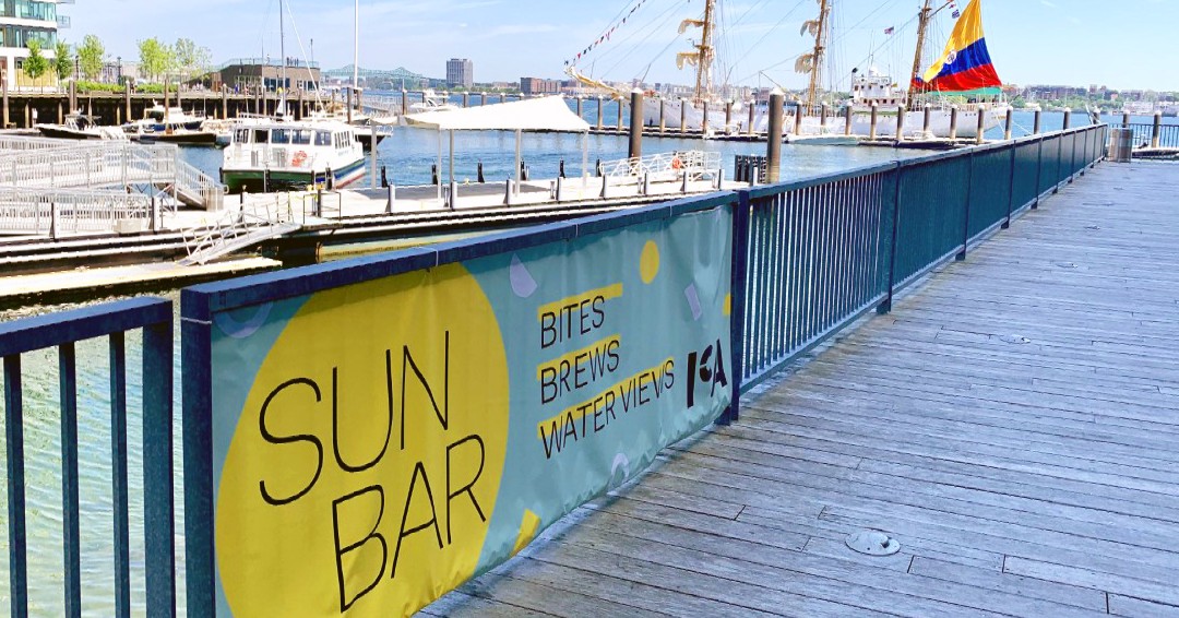 This way to Frosé...   
The Sun Bar is located located along the Boston Harbor on the Putnam Investments Plaza of the Institute of Contemporary Art/Boston; operated by The Catered Affair 🌈☀️