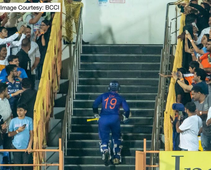 official_engr's tweet photo. 𝐃𝐊 - 𝐓𝐡𝐞 𝐅𝐢𝐧𝐢𝐬𝐡𝐞𝐫!

#OneFamily #INDvSA 
@DineshKarthik
 
@BCCI https://t.co/IIQSgEDMPO