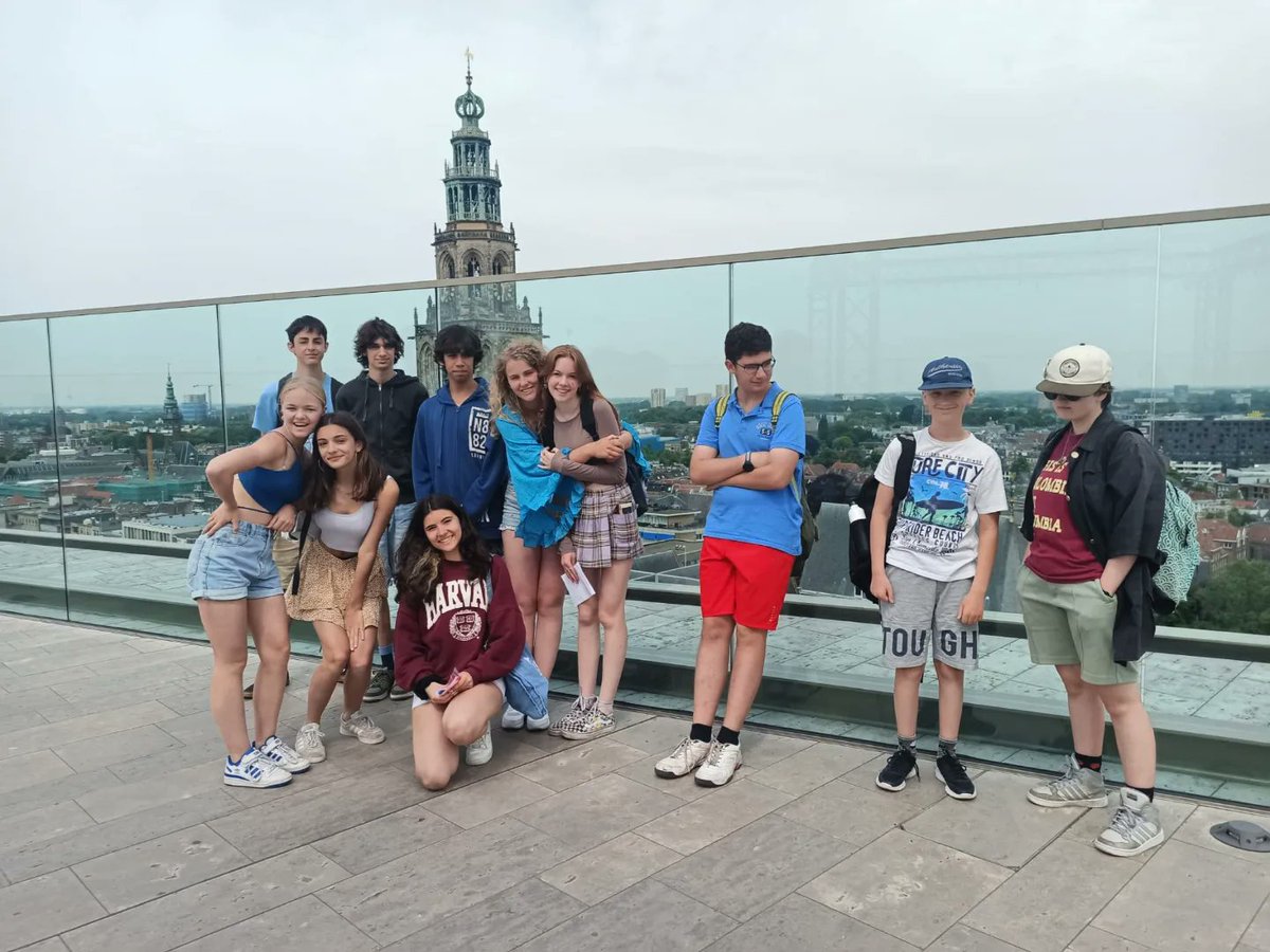 inslaplana's tweet photo. 4a jornada d'intercanvi: al matí hem fet una gimcana per descobrir la ciutat de Groningen. Al vespre hem fet una festa temàtica en la que havien d'anar vestits de mafiosos\es.
#englishexchange #VicGurbGroningenExchange #motivatedstudents #motivatedteachers #LaPlanaMola https://t.co/qUOEIfpQCa