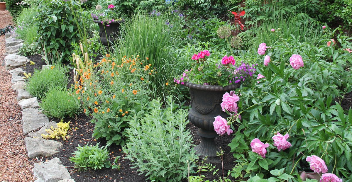 The Secret Gardens of Milton will take place in less than a month!  Join us Sunday July 10 this summer.  
$20 per person, coffee &amp; muffin coupon included plus a chance to win a $50 gift card from Terra Greenhouse.
Buy Ticket online: …ens-of-milton-tour-2022.eventbrite.ca