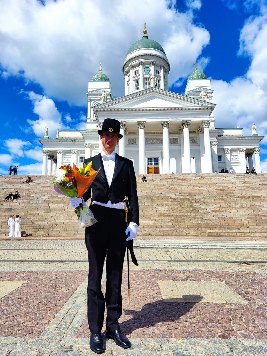 AgriChar_RG's tweet photo. Only in Finland: Doctors passing the Solemn Conferment ceremony receive symbolic Doctor’s hat and sword. Today Priit @AgriChar_RG had the honour to participate @AgriForHelsinki  #mmtdkpromootio Have a look at the video of the whole Conferment Act here: https://t.co/ZYiUg6FFRb https://t.co/N8ztX8VYkt