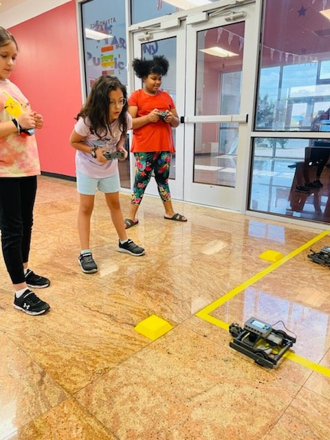 That's a wrap - A Day In STEM was a success!  Sixth through eighth grade scholars partnered up and used their creative minds to build a robotic vehicle.  Then they tested its speed and endurance.  Thank you to all that participated with us!