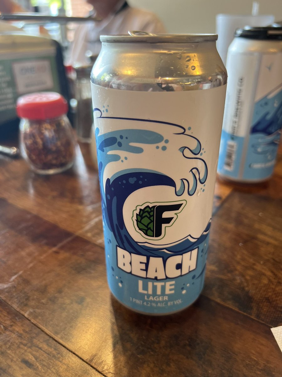 biggasman44's tweet photo. Refreshing Summer lager. #microbrews https://t.co/uSKmTVEKYa