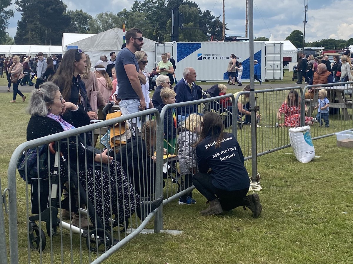 The_Barker_Boys's tweet photo. @weirendfarm @3countiesshows @AdamHenson Bit like our #farminglive @SuffolkShow! Machinery, careers and food. I couldnβt agree more, kids love farming, parents wanted to know more about where food comes from and loads of questions about how to get involved, young and old. https://t.co/1anULiOndR