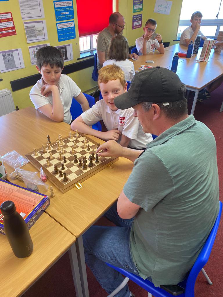 HeybridgeSchool's tweet photo. Such a variety of activities going on… https://t.co/fA1X5mukHU