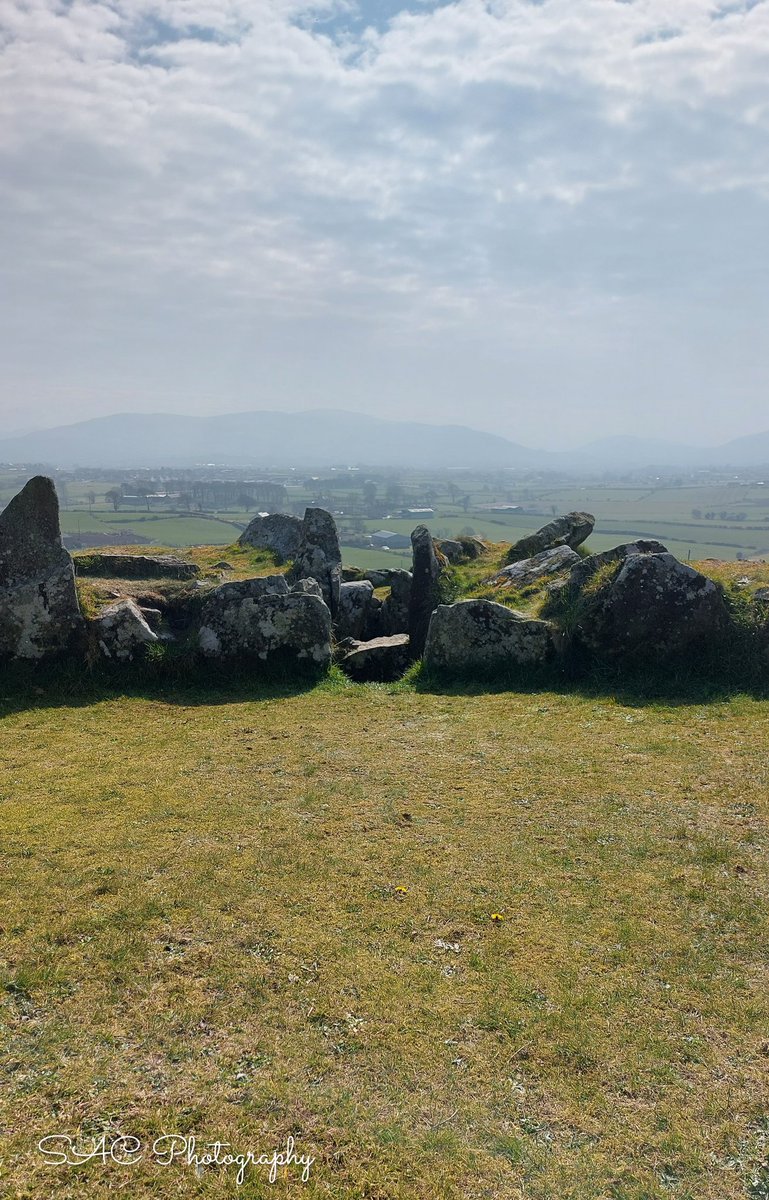 Ballymacdermot Court Tomb, Bernish Road. #RingofGullion #MourneMountains #CooleyMountains