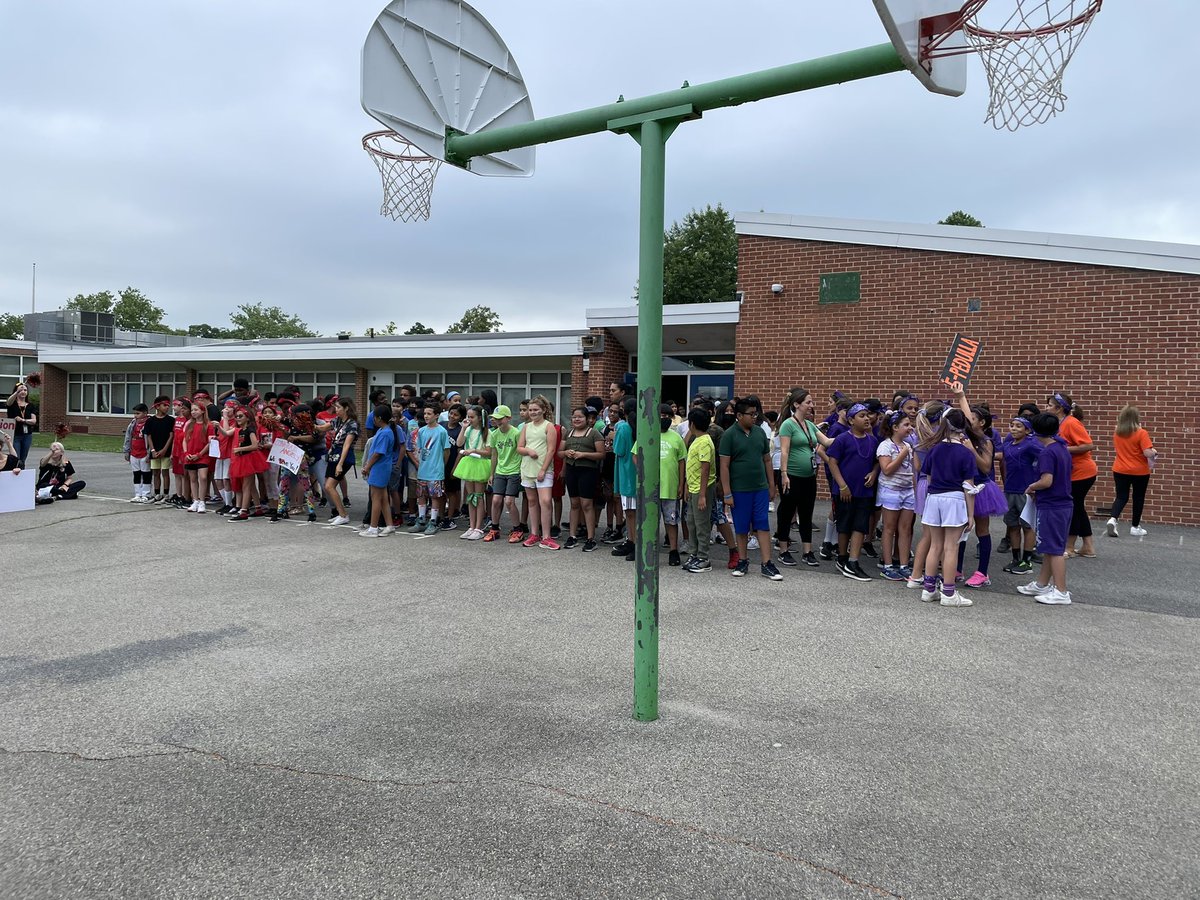 KSpedafino's tweet photo. Our Fifth graders had a great send off at our ‘Reflection’ Pep Rally this morning! We are so proud! Thank you @jillian_nahoum for being my Pep Rally partner! #rwrocks @Ridgeway_WP @principalJes @wplainsschools https://t.co/ifaRJi3x18