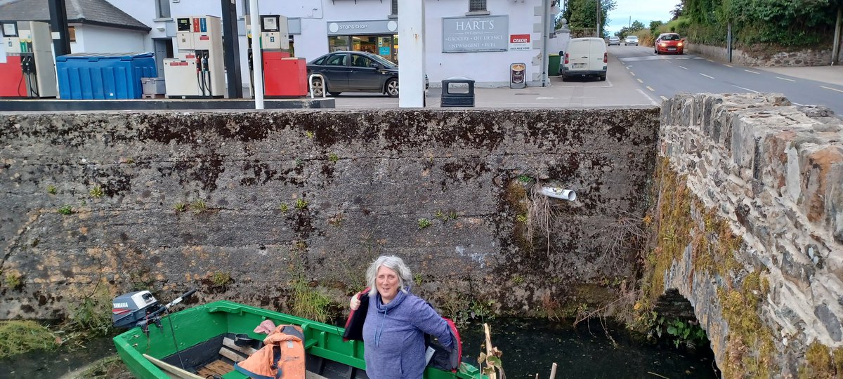 tidesntales's tweet photo. #Campile #Wexford this evening by boat, ice creams this time from Harts and a very warm welcome. Mind you a few of the lads reckoned we will never make it back down the Pill to #Cheekpoint #Waterford https://t.co/aVARgju51w