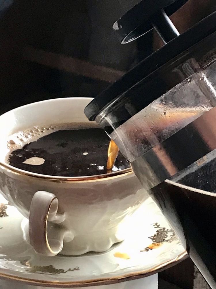 kmhajoon's tweet photo. — 𝗻𝗲𝘄 𝗽𝗼𝘀𝘁 𝗳𝗿𝗼𝗺 @/𝗵𝗮𝗷𝗼𝗼𝗻𝘅𝘀: [#bspic]
nada melhor que um café de tardinha pra melhorar o dia! https://t.co/7Tikq8V0iN