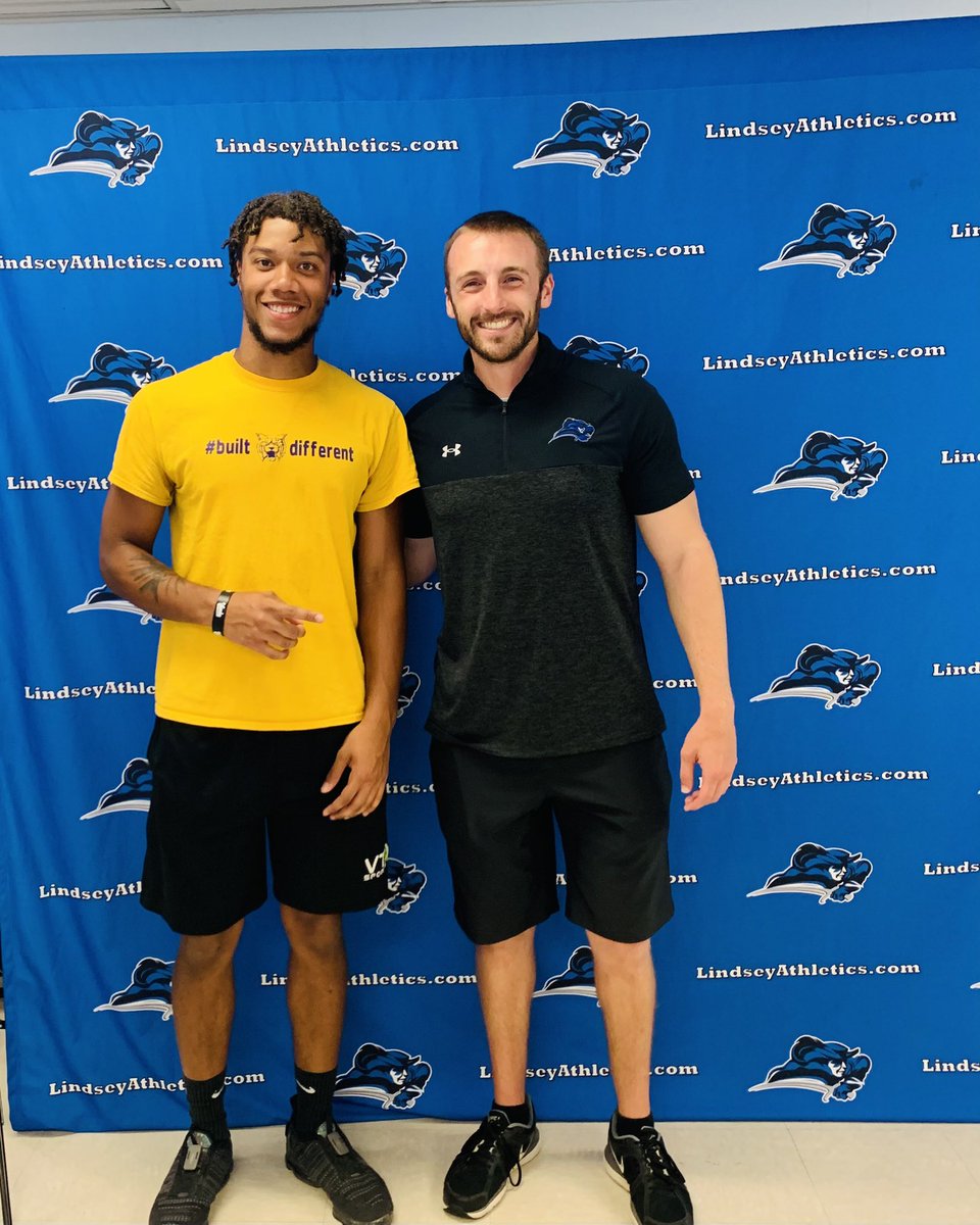 Jaybhrd's tweet photo. Had a great visit today at Lindsey Wilson College. Thank you @CoachMattOgle for having me. https://t.co/xuPZrMrhUV