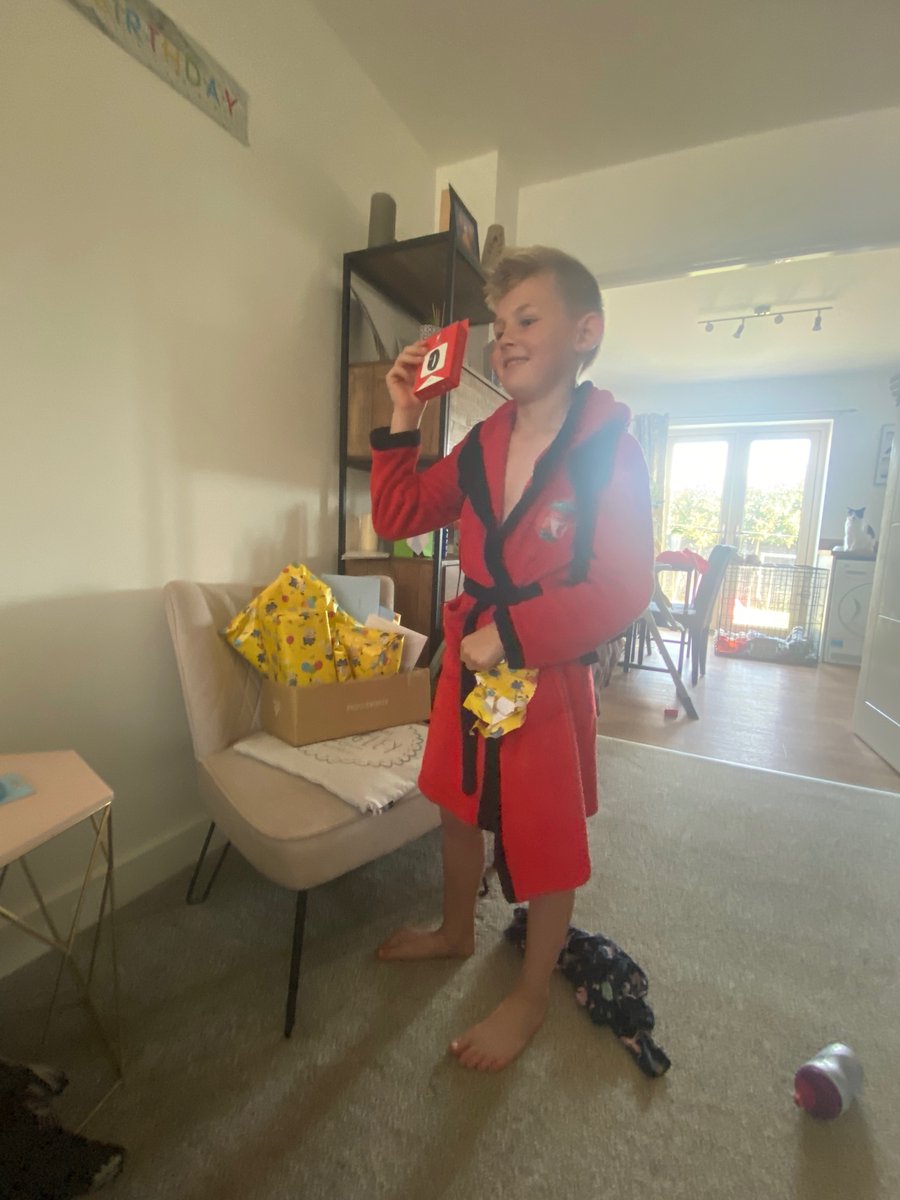 QuigleyBrothers's tweet photo. Happy 8th birthday to me https://t.co/0lE9eSnifo