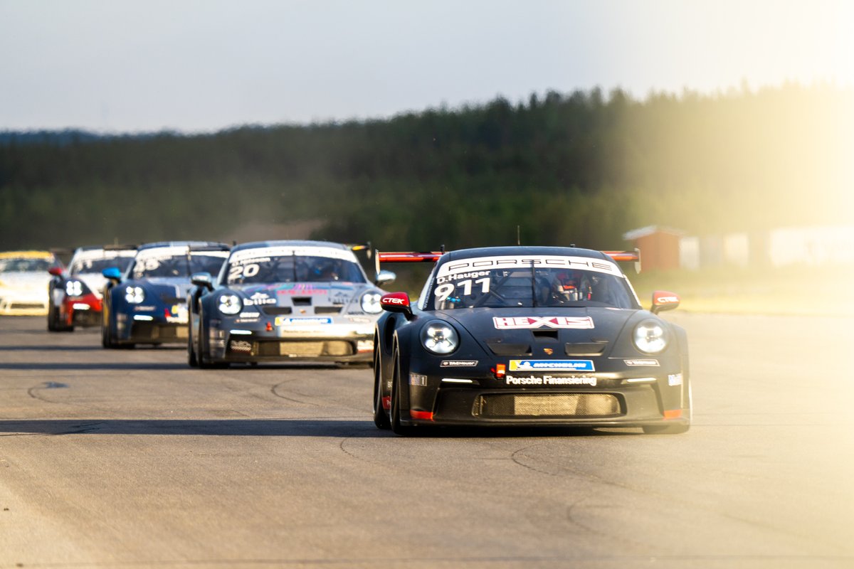 Drama at Drivecenter Arena tonight, the opening race at Fällfors: championship leader Hampus Ericsson hits the wall early on chasing Lukas Sundahl, who heads the standings for the first time this season. He beat @hauger_dennis with Ola Nilsson a close third. #PCCS2022