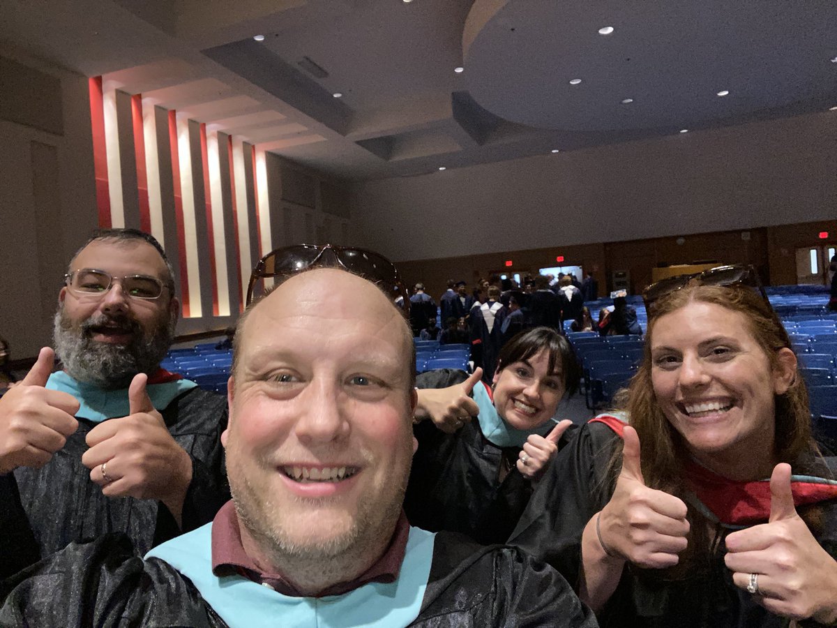 Getting ready for Graduation 2022! All the best to this outstanding class! Go Lions!
❤️💙❤️💙 <a href="/ManeStMirror/">Mane Street Mirror</a>