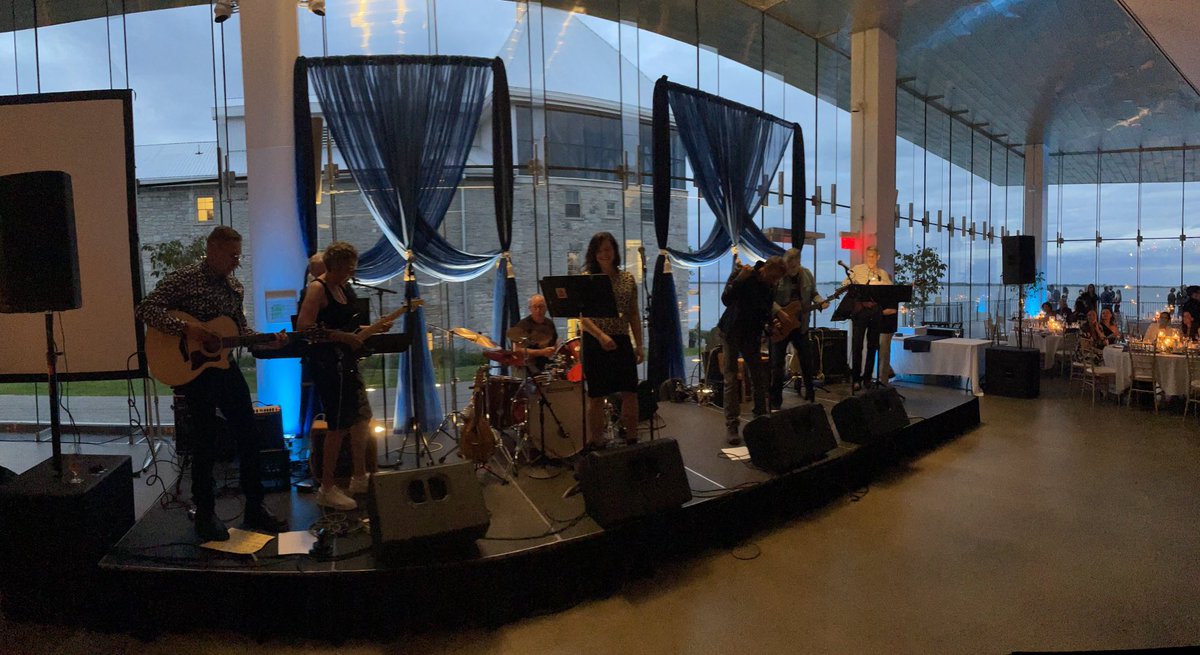 DrStephenArcher's tweet photo. Celebrating our amazing residents ⁦@QueensuDOM⁩ -some pics from The Last Call Ball. A great night spent with residents, faculty &amp; music from our house band, Old Docs New Tricks, #ODNT https://t.co/oR69tTqPpp