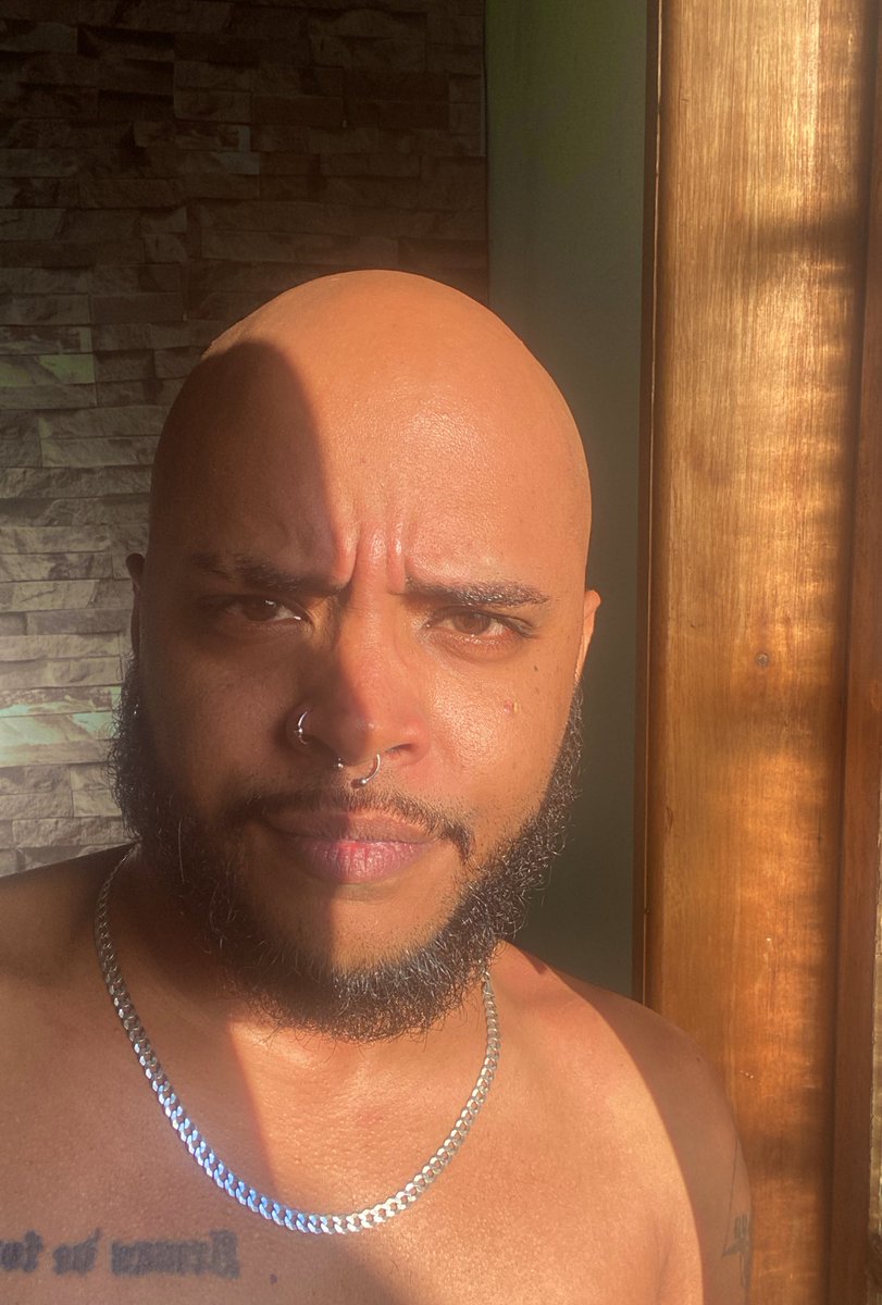 “Hoje acordei tipo Emicida mordendo um cachorro por comida pra chegar looonge” <a href="/ladoaoficial/">VDPMJ Disponivel nas plataformas digitais</a>