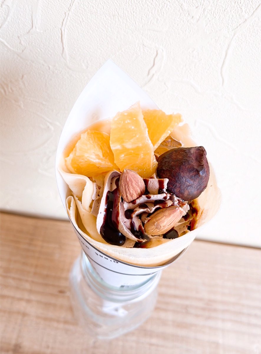 credo_cafebar's tweet photo. 姉妹店の松原GESSOのお知らせ。今日と明日は「すまいるくれーぷ」の営業です。手作りクレープ、やきとり弁当、「よ志みさん家の餃子」など販売しています。よ志み餃子は当店のバータイムでも焼きたてを提供しています。 https://t.co/qrZyZqPu2d