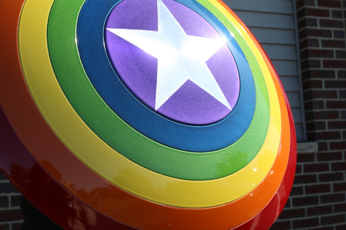 ComicSandwiches's tweet photo. Made a Captain America Shield for #Pride ,I think it turned out really cool! What does @ChrisEvans think? https://t.co/1LTwQVhPLf