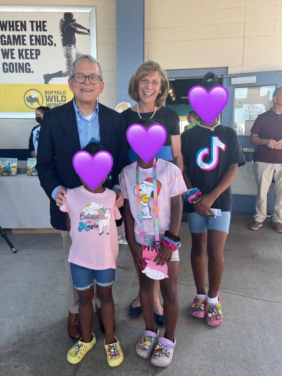 Kujo730's tweet photo. @MikeDeWine thank you so much for taking time to meet my girls tonight! It was truly an honor! #fostercare https://t.co/tHrmF8biN8