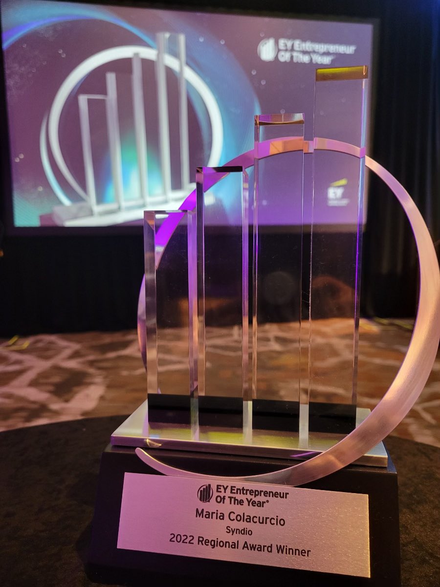 Congratulations to <a href="/mcolacurcio/">Maria Colacurcio</a> of <a href="/syndioinc/">Syndio</a> for being named an Entrepreneur Of The Year award recipient in the Mountain West! #EOYMTNWEST