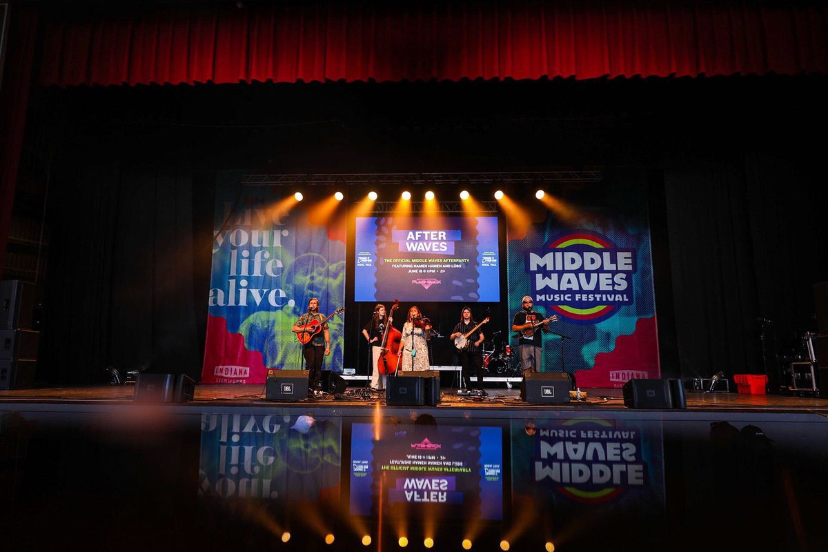 middlewaves tweet media