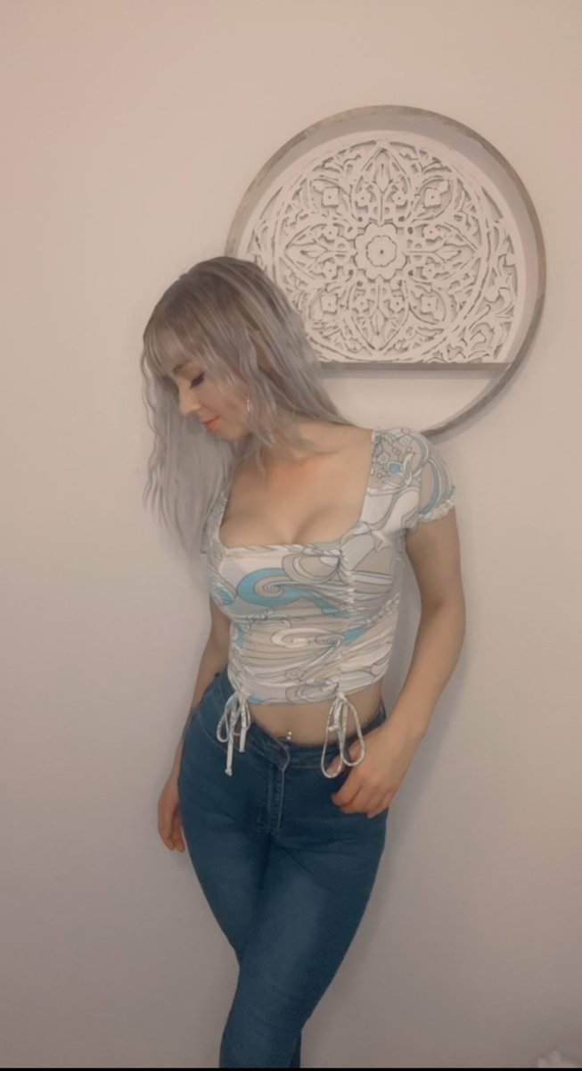 RoxyDoll4's tweet photo. https://t.co/ZDyrRaCVtd