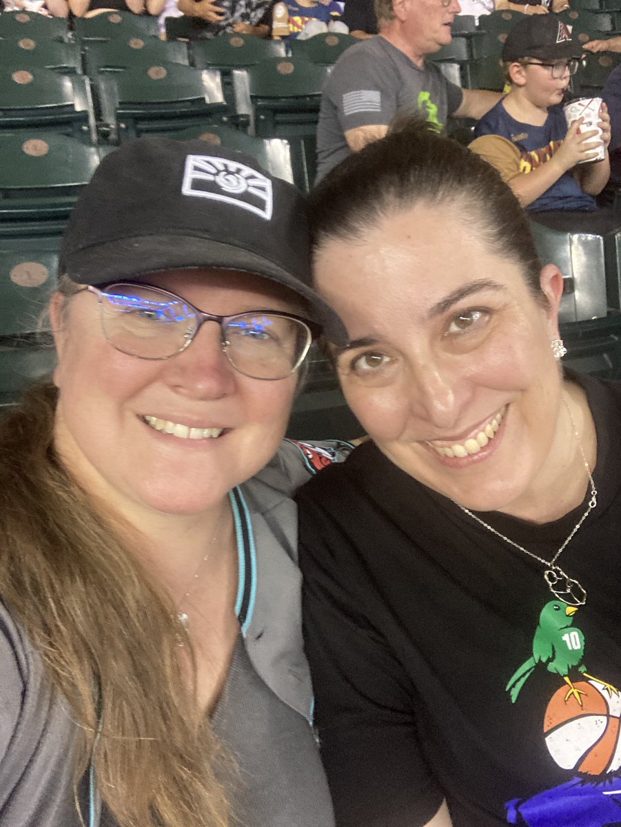 Crysthedoula's tweet photo. #SportsWithFriends #LoveBaseball #GoDbacks https://t.co/uWkAEEcZy4