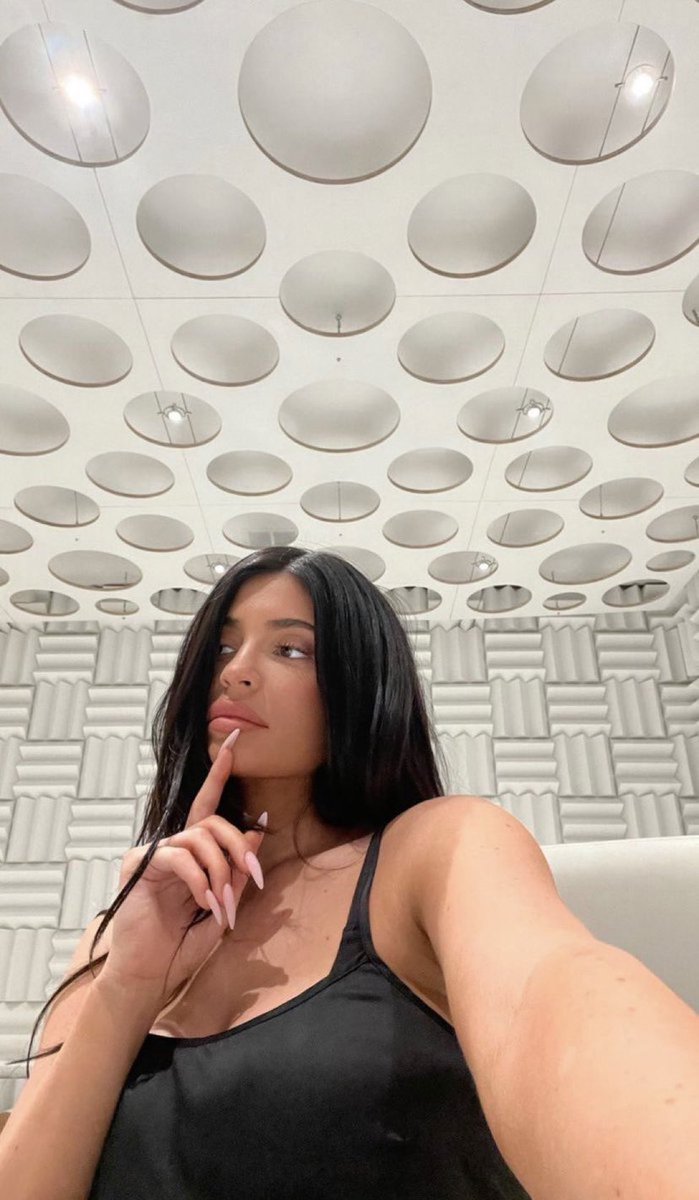 currently manifesting pizza and breadsticks