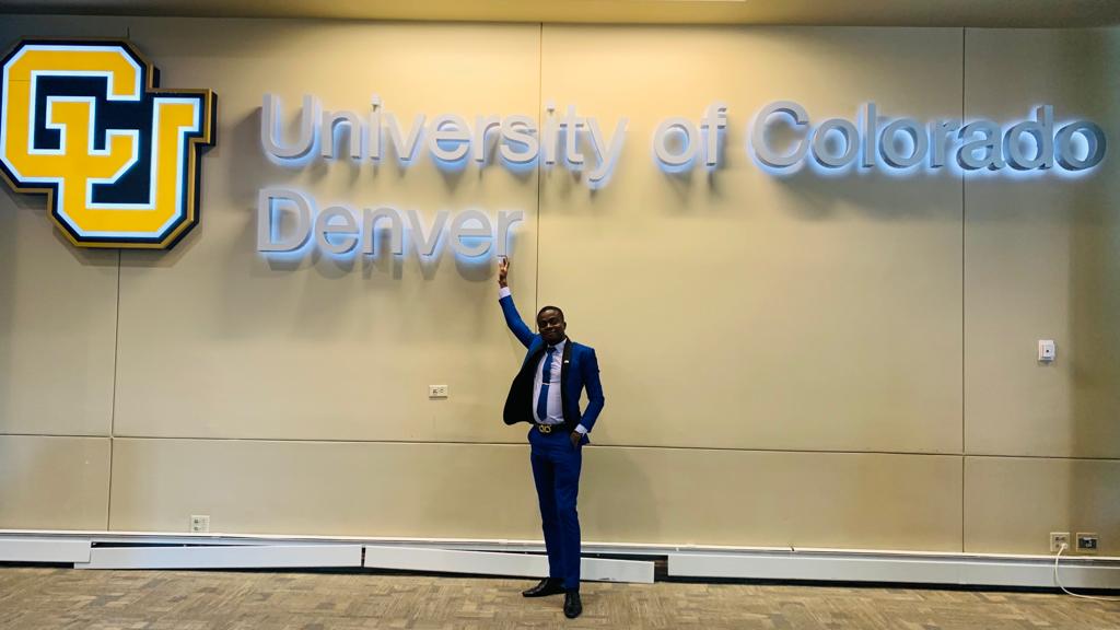jjbrou1's tweet photo. 𝗨𝗻e 𝗷𝗼𝘂r𝗻𝗲́𝗲 𝗮̀ 𝗗𝗲𝗻𝘃𝗲𝗿,
Tout se passe bien à Denver.
Après un accueil chaleureux du staff de l'Université de Denver, nous avons fait une visite de terrain de l'Université afin de pouvoir nous familiariser à l'environnement universitaire.
#MWF2022 #YALI2022 https://t.co/5LBGeYS8aQ