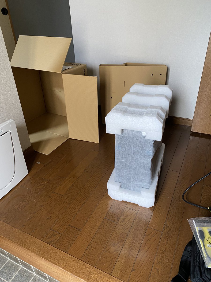 naosan5963's tweet photo. newパソコン
♪───O(≧∇≦)O────♪
#mouse_computer https://t.co/zMFm8jIioj