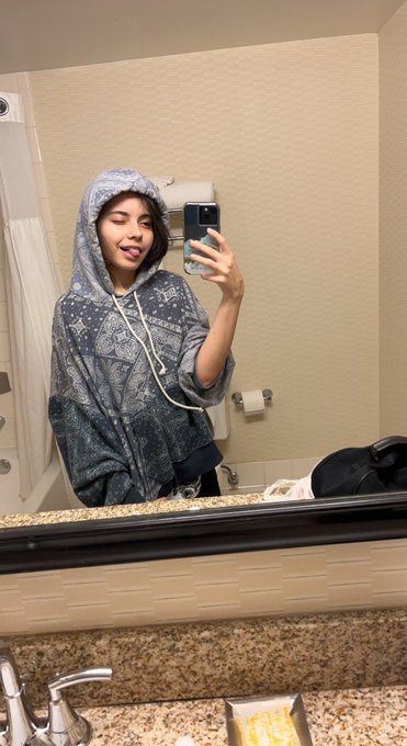 Lazy day 💋🫦 https://t.co/fLPDUsyBZj<a href="/tag/cute"class="tags"><span>#cute</span></a><a href="/tag/feelingmyself"class="tags"><span>#feelingmyself</span></a><a href="/tag/onlyfans18"class="tags"><span>#onlyfans18</span></a>