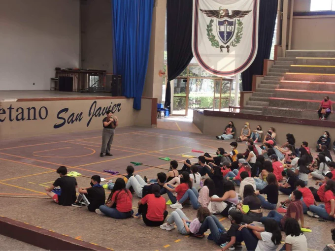 Today I gave a talk about daring to share your own stories through art at a event with a ton of junior high school kids from all over the country. In the end they made a collaborative comic and we had some super fun results. 🥺💗 